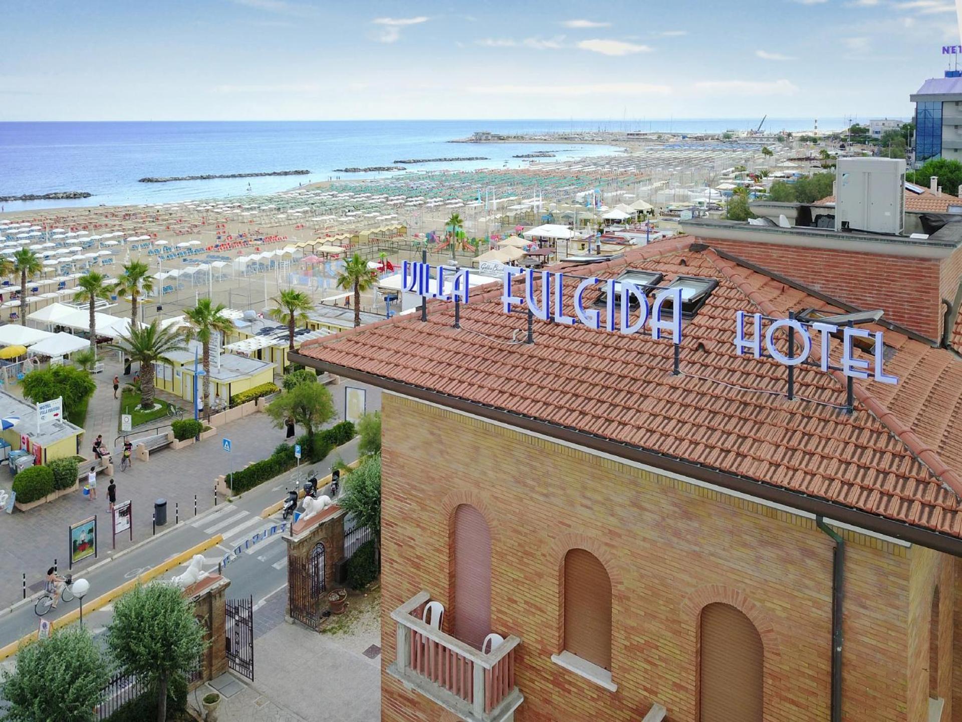Hotel Villa Fulgida Cattolica Exterior foto