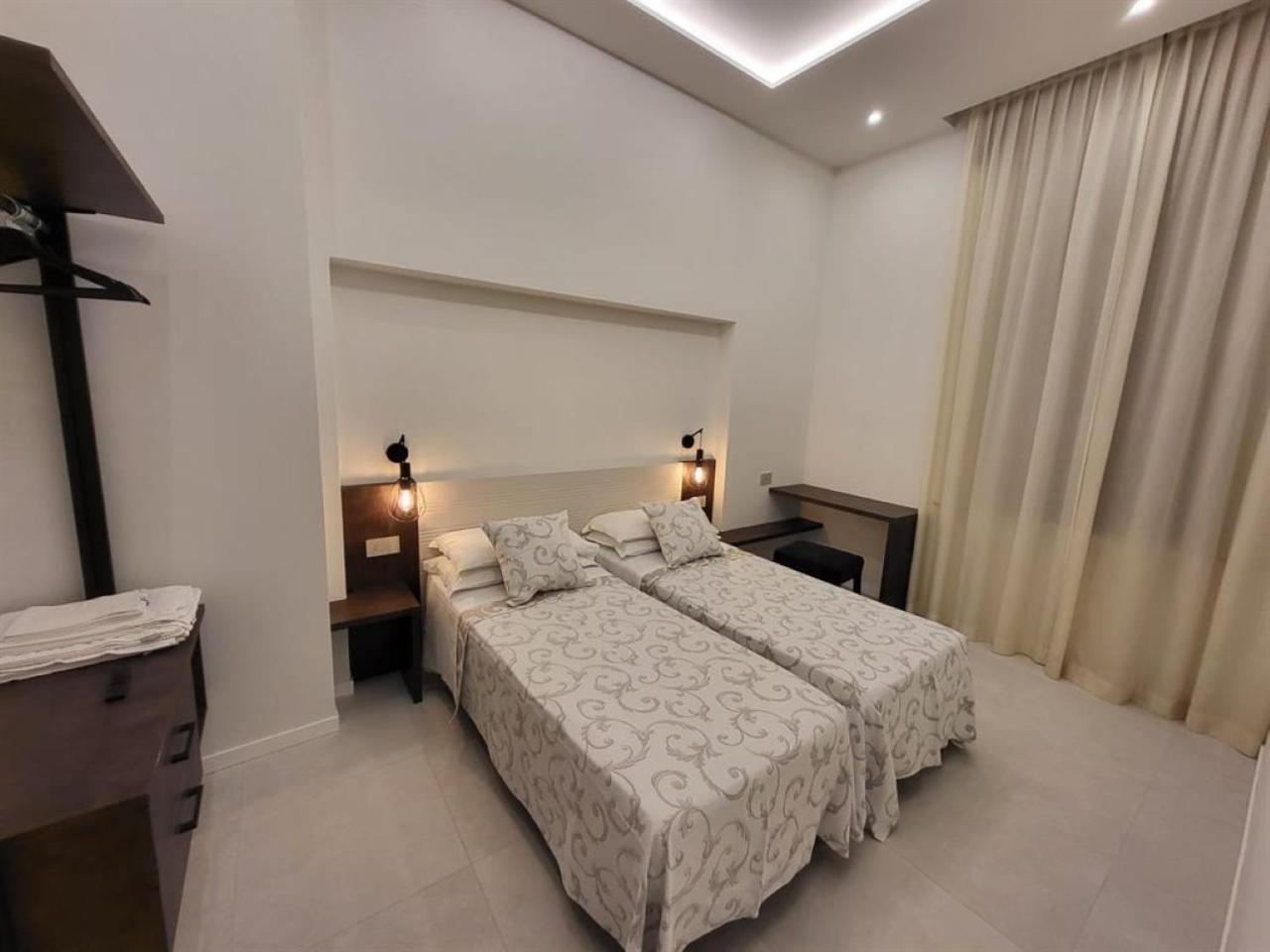 Hotel Villa Fulgida Cattolica Exterior foto