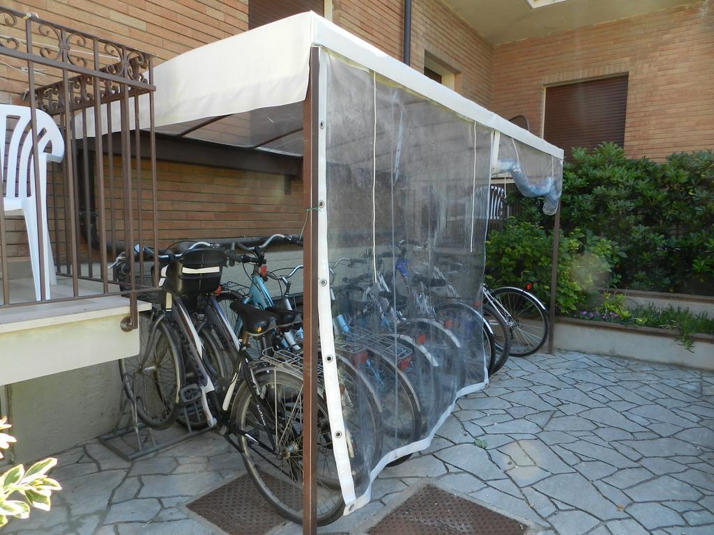 Hotel Villa Fulgida Cattolica Exterior foto